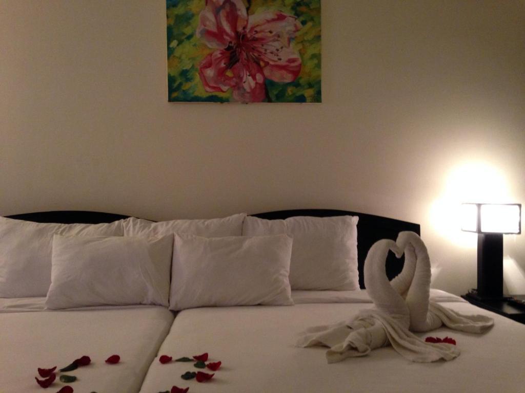 Ruby Bistro Hotel Хюе Екстер'єр фото